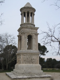 provence-cenotaph-roman-arch-to-glanum
